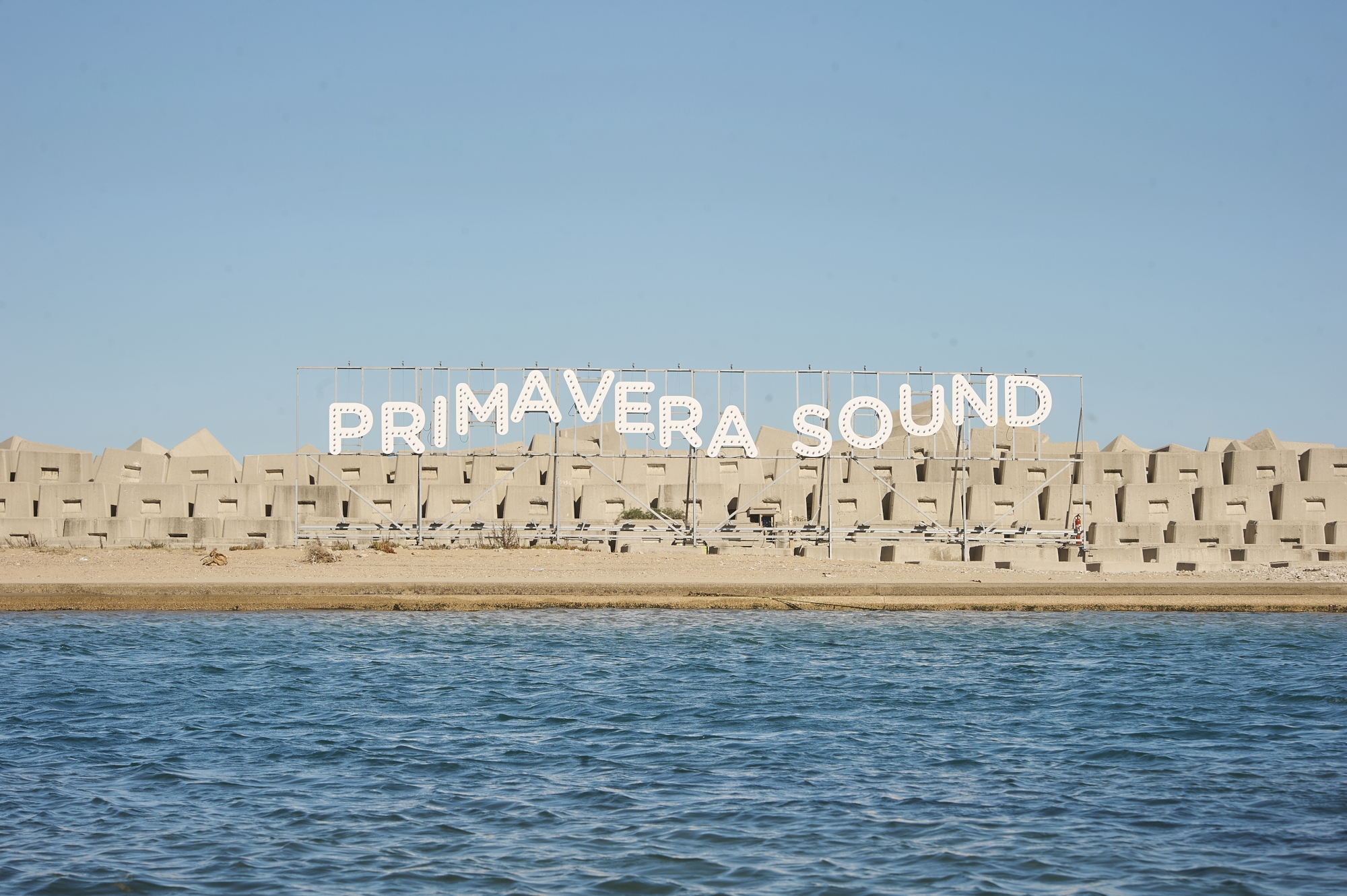 Discovery splash banner for Primavera Sound Discord server