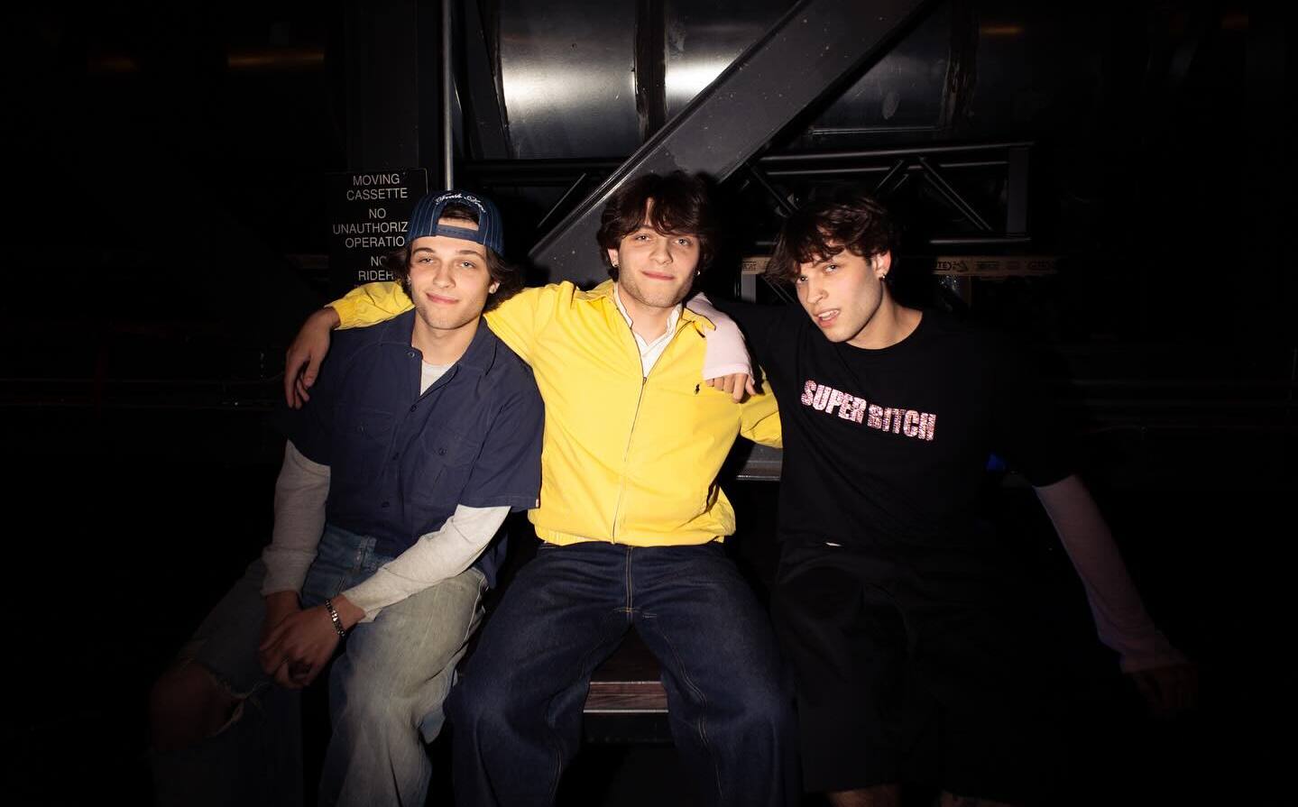 Discovery splash banner for Sturniolo Triplets Discord server